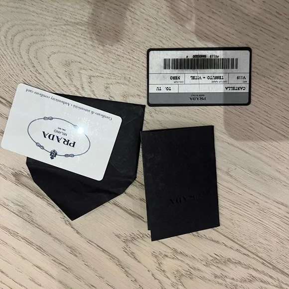 PRADA briefcase - Picture 3 of 5